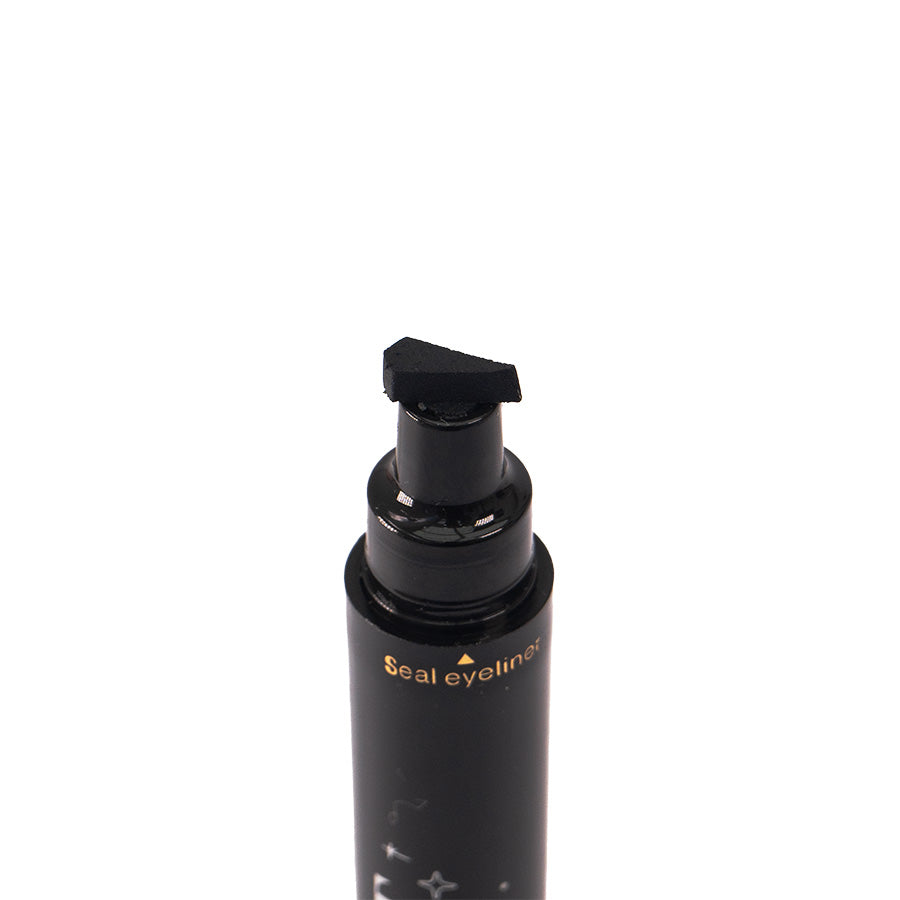 DELINEADOR DE OJOS CAT4 copia